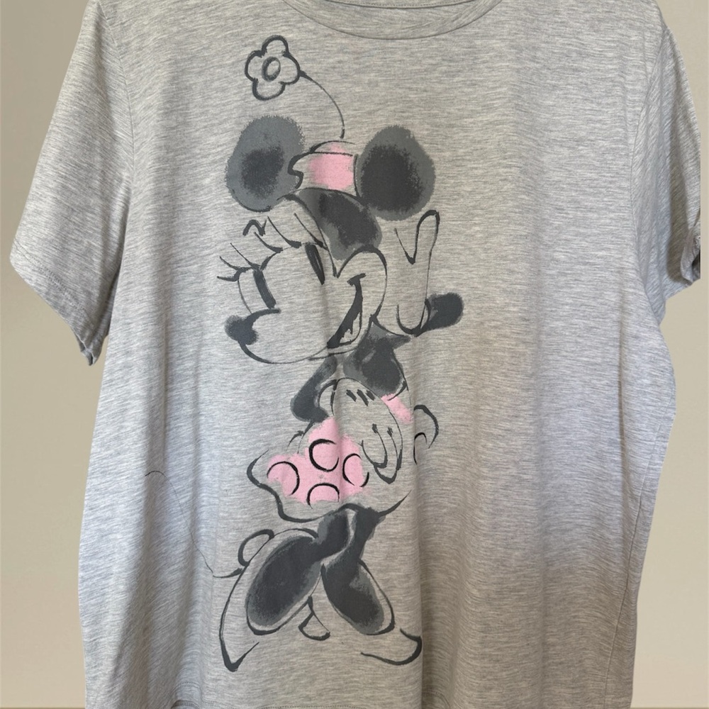 Disney MINNIE MOUSE Women’s Gray and Pink Short Sleeve Tee XXL